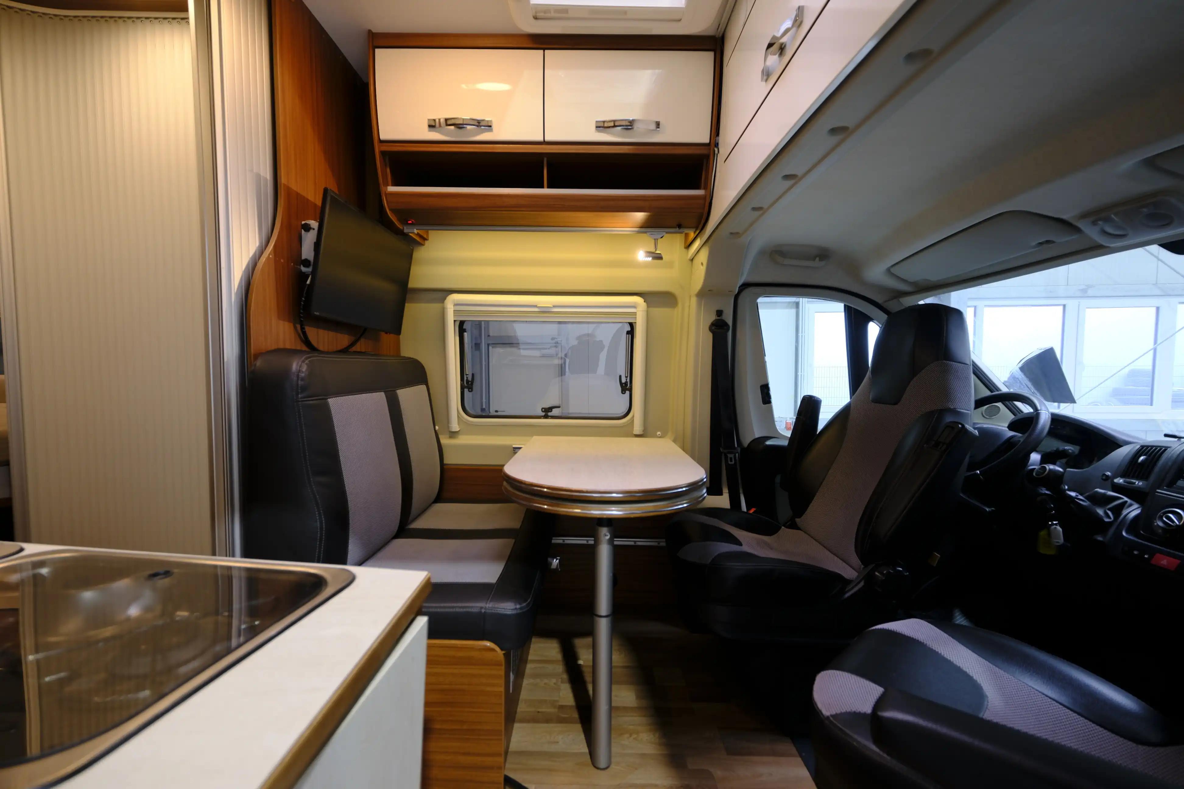GLOBECAR Campscout Revolution